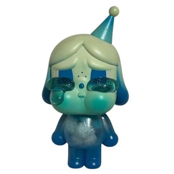 Pop Mart Crybaby “Star Boy” Vinyl Figure - brand new open box/bag - Picture 1 of 4